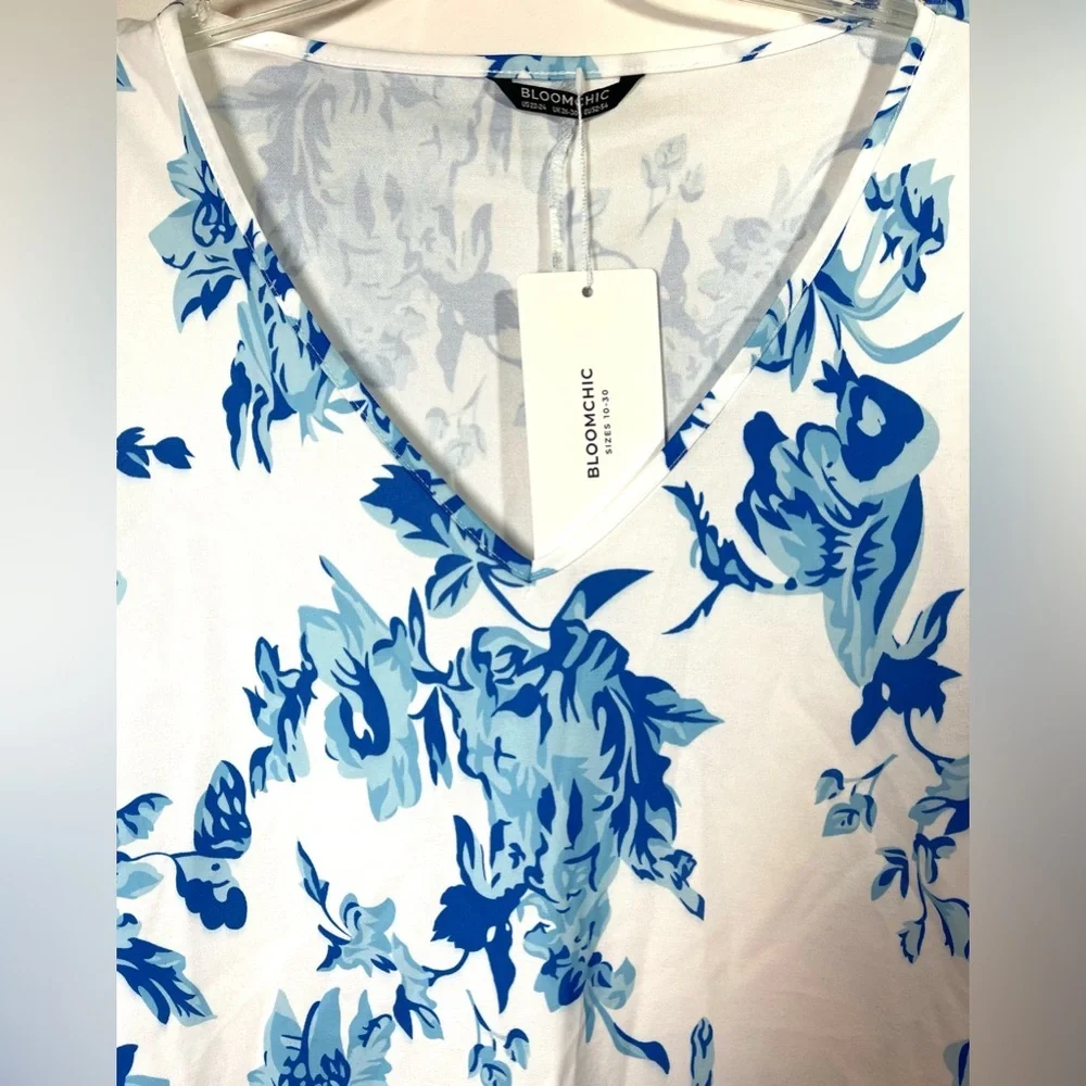 NWT BloomChic Floral Print Short Sleeve V Neck Midi Dress Size 22/24‎